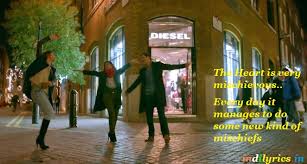 Peningkatan istilah digunakan secara meluas dalam bidang komputer dan peralatan elektronik, merujuk kepada pertukaran perkakasan. Yeh Dil Jo Hai Badmash Hai Full Song Lyrics With English Translation And Real Meaning English Translation And Real Meaning Of Indian Song Lyrics