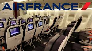 The aircraft's quiet and cosy cabins are equipped with comfortable reclining seats, contemporary sky interior moon lighting that adjusts to help you relax, power outlets for mobile. Air France Boeing 777 200er Paris Los Angeles Youtube