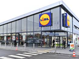 Dass lidl sein sortiment stetig verändert und erweitert, kann in verschiedensten bereichen beobachtet werden. Lidl Mutterkonzern Plant Milliardeninvestitionen Business Insider