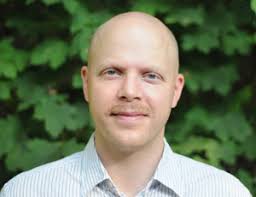 Public Library Activism: Jon Eriksen's Personal Digital Archiving Campaign 