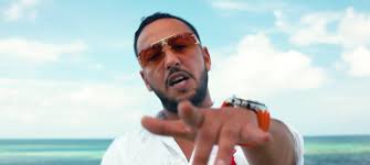 Lacrim La Joue Solo Pour Son Nouveau Single Lacrim Rap Rappeur
