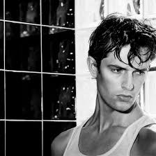 Rupert Everett confessa: "Negli anni '80 scappai via dal mio fidanzato  sieropositivo, ero terrorizzato"