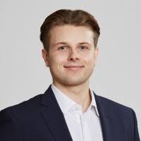 700+ "Flug" profiles