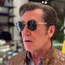 Rob Carroll (@rob.carroll.18)