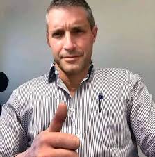 This tiktok account and whatsapp number are scammers, she will lead you to  invest