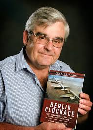 Gerry van Tonder Author