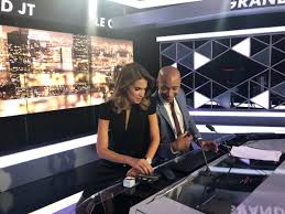 Radio, télé, nos médias nationaux s'arrachent la beauté et le professionnalisme de sonia mabrouk. Mabrouk Sonia A Twitter Prets Avec Patriceboisfer Pour Lesvoixdelinfo Cnews 22 Minuit Macron Gaulois Orban Savini Apreshulot