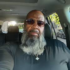 Is the bass solo in s2 e4 real or lip-synced?