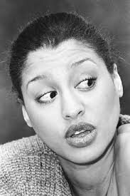 Black Actor With Deep Voice Phyllis Hyman S Big Eyes Lips And Deep Voice Made Her Crowned The Most Beautiful Queen Of Ballads Phyllis Hyman Phyllis Black Celebrities
