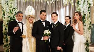 Последние твиты от schitt's creek (@schittscreek). Schitt S Creek Everything You Need To Know About The Emmys Favorite Comedy Vanity Fair