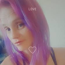 Heyyy just me again saying IF YOU DONT WANT TO BE HERE PLEASE LEAVE THE  GROUP🥰 I've removed about 4️⃣0️⃣0️⃣ inactive members but it's such a pain  lol. It's also no hard