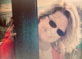 Carol Eakin's Instagram, Twitter & Facebook