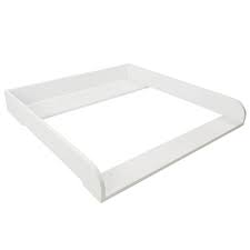 Ob wir ein bett, einen kleiderschrank oder deinen neuen badezimmerschrank herstellen, die übrig gebliebenen holzfasern verwenden wir als ressource, statt sie als abfall zu entsorgen. Wickelaufsatz Weiss Lackiert Fur Hemnes Kommode Puckdaddy