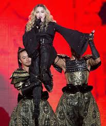 Dengarkan rebel heart tour (live) oleh madonna di deezer. Madonna Seemed To Be Happy At Last During Upbeat Rebel Heart Tour Opener Review New York Daily News