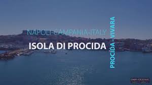 Potrete noleggiare biciclette, motociclette o barche direttamente in loco, il che vi consentirà di esplorare l'isola in modo ancora più divertente. Isola Di Procida Napoli Campania Italy Youtube