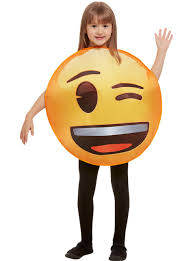 Quickly find or get emoji codes with our searchable online emoji keyboard! Emoji Zwinkerndes Auge Kostum Fur Kinder 24h Versand Funidelia