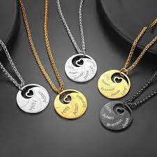 Personalized Engraved 2 3 4 5 6 Names Family Round Pendant Necklace Round Pendant Necklace Necklace Personalized Jewelry