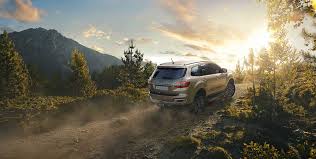 All colours except true red and arctic white are prestige paints and incur an additional charge. Ford Everest Gallery Freeway Ford