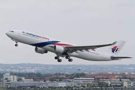 Malaysia airlines berhad, formerly known as malaysian airline system, branded as malaysia airlines is the flag carrier airline of malaysia and a member of the oneworld airline alliance. Malaysia Airlines To Acquire 6 Airbus A330 200 Airways Magazine