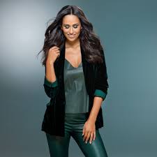 Esta é a minha página oficial. Oriflame Rita Pereira On Behance