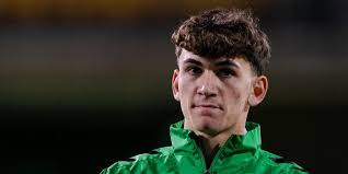 Mateo Flores, a hacer la "mili" en Portugal