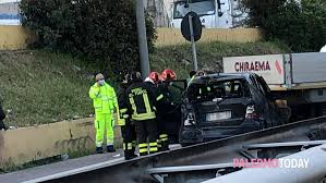 Incidente in metro a roma oggi: Incidente Sulla Palermo Mazara Scontro Fra Tre Mezzi Vicino Allo Svincolo Di Isola
