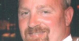 Eric Munk's Instagram, Twitter & Facebook