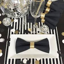Diy Make Bow Tie Napkins For That A Tuxedo Look Love This Idea For A Formal Party Or An Awards Bow Tie Napkins Birthday Decorations For Men James Bond Party
