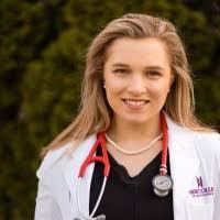 Isabella Bacon's Instagram, Twitter & Facebook