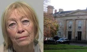 Mum known as 'Gyspy Star' bites police officer's hand in South Shields