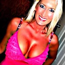 CARLA ANDERSEN (@XOXOcarla)