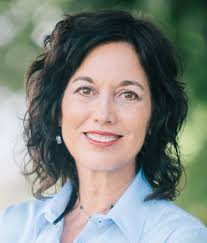 Leslie Boyer's Instagram, Twitter & Facebook