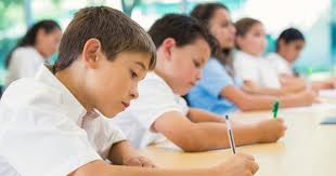 Competitia prezinta 17 subiecte pentru fiecare nivel de dificultate, dintre care o intrebare este despre uniunea europeana. Gazeta Matematica Junior 2018 Incepe Etapa I Modele De Subiecte