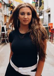 Tori Kelly - Free pics, galleries & more at Babepedia