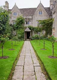 Kelmscott Manor Gloucestershire English Manor Houses Manor British Garden