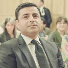 Ai̇hm, demirtaş'ın gözaltı ve tutuklanma koşulları hakkında geçen yıl açılan davayı bu. Selahattin Demirtas Hdp Accueil Facebook