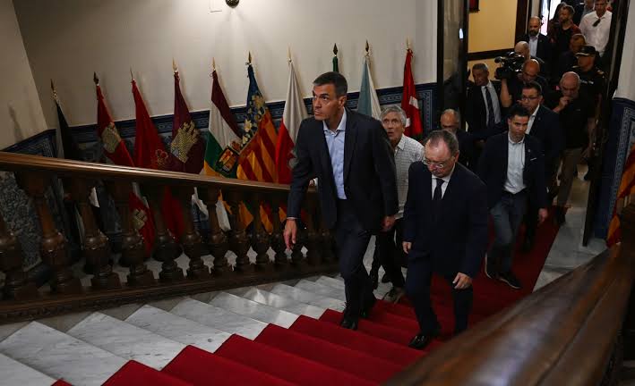 Ceuta, el último frente de Sánchez en la agenda de las vacaciones en La  Mareta