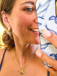 Ironie? Was ist das?   Der Diamond Beach auf Nusa Penida ist wunderschön!    Wir haben es dort geliebt, sind bereits 2x dort gewesen und auch die (nicht  genormten) Treppen sind machbar  