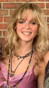 Jillian Ludwig's Instagram, Twitter & Facebook