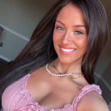 Jay Sage's Instagram, Twitter & Facebook