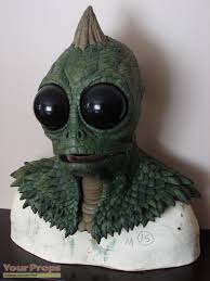 Also, many species of dinosaurs fill the jungle. Land Of The Lost Screen Used Prosthetic Sleestak Head Worn By Marti Matulis Original Prosthetics