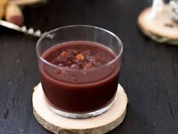 Sauce Grand Veneur Pour Gibiers A Base De Vin Rouge Et De Gelee De Groseilles Recette Par Stella Cuisine Recette Recette De Creme Brulee Alimentation Gibier