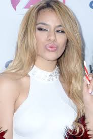 Dinah Jane Hansen's Hairstyles & Hair Colors