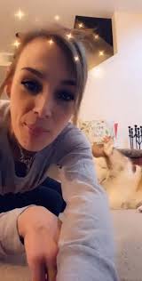 Forgetting 'scary' real world, Britons s...