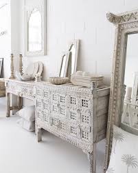 Alabaster Trader Details Beautiful Pieces To Find In This Gorgeous Store In Noosa Junction Sunshine Coast Can T Wait To See Wha Home Decor Decor Interior
