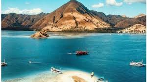 Looking for online definition of ntt or what ntt stands for? Ntt Jadi Destinasi Wisata Paling Wajib Dikunjungi 2020 Versi Lonely Planet Lifestyle Liputan6 Com