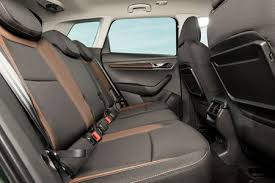 Skoda karoq suv 2.0tdi (150ps) scr 4x4 sportline. Skoda Karoq 2021 Interior Layout Dashboard Infotainment Parkers