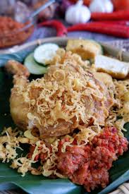 Mau mencoba 3 variasi resep sambal goreng tempe bumbu paling enak? Super Easy Ayam Penyet Indonesian Smashed Crispy Fried Chicken Recipe In English å°å°¼ç‚¸é¸¡ Ayam Goreng Fried Chicken Chicken Recipes Crispy Fried Chicken