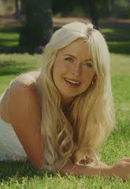 Exploring Green Eyes in Kylee Anderson's Lyrics