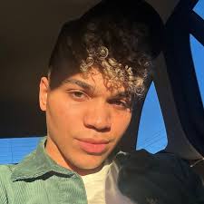 Franciel Rosa Morel (@franciielll) • Instagram photos and videos